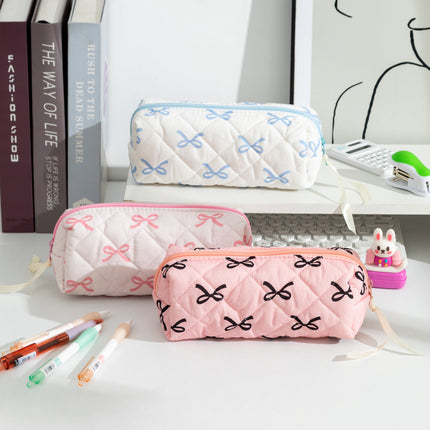 Cute Pencil Case with Large Capacity, Quilted Zip Pencil Pouch with Scissors Print, Back to School Supplies for Students