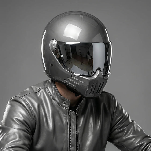 Retro Full-Face Helmet with Mirror-Style Visor for Bold Riding Style 1