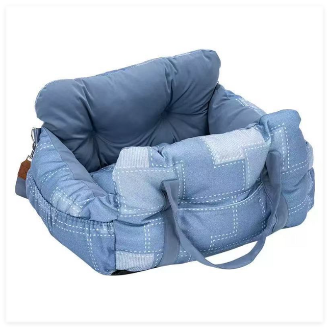 RoadTrip | Pet Bed with Adjustable Safety Features | Cozy Travel Solution for Dogs 1