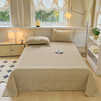 Brown & Cream / 59x91