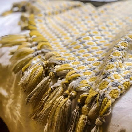 Knitted Throw Blanket with Tassels, Cozy Blanket for Couch and Bed