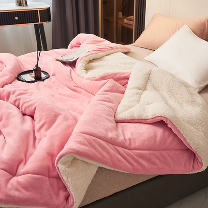 SoftHug™ | Flannel Fleece Blanket with Plush Warmth | Cozy Throw for Ultimate Comfort 2