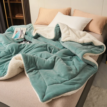 SoftHug™ | Flannel Fleece Blanket with Plush Warmth | Cozy Throw for Ultimate Comfort 5