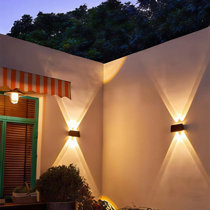 Solar Powered Wall Sconce with Dual Lighting Modes | Eco-Friendly Outdoor Illumination for Pathways and Gardens