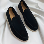 Black / 39