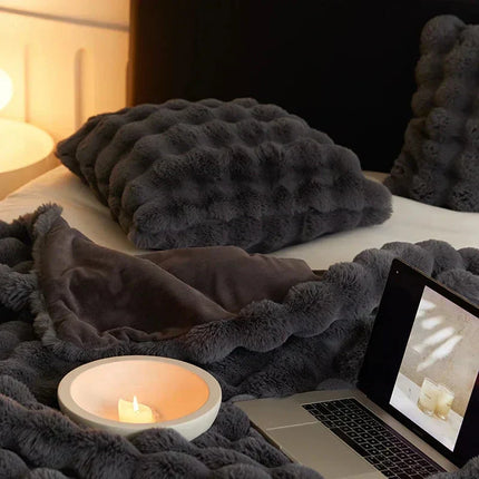 Throw Blankets, Super Soft Plush Blanket with Wave Pattern – image 14