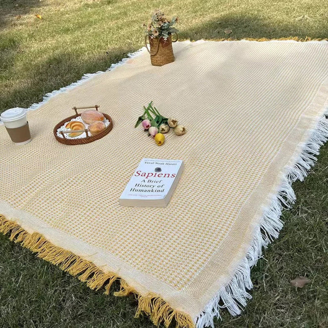 Tasselora | Woven Picnic Blanket with Decorative Tassels for Outdoor Comfort 1