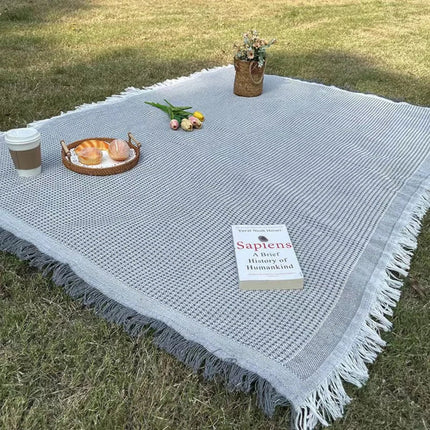 Tasselora | Woven Picnic Blanket with Decorative Tassels for Outdoor Comfort 3