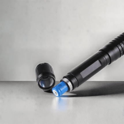 TrailBeam X450 | LED Flashlight with Adjustable Focus | Durable Aluminum Design for Outdoor Adventures 3
