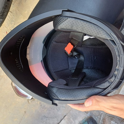 Ultimate Riding Gear | Full Face Motorcycle Helmet with Impact-Resistant Shell | Comfortable Protection for Safe Journeys 4