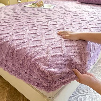 Ultra-Soft Fitted Bed Sheet with Textured Coral Fleece | Cozy Warmth for Comfortable Sleep 12