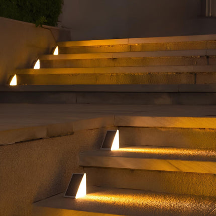 Solar Powered Stair Lights with IP65 Weather Resistance | Easy Installation for Safe Outdoor Lighting