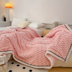 Light pink / 47.2