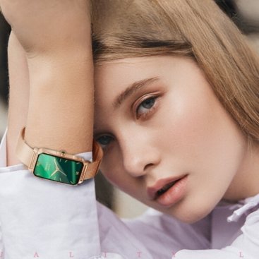 Wearclo | Smartwatch with Health Tracking & Water Resistance | Stylish Design for Daily Use 3