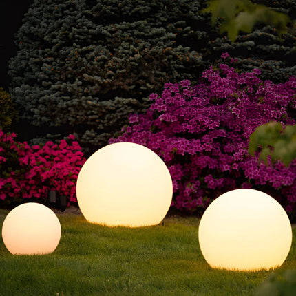 Wireless Solar Garden Light with Color-Changing LED | Weatherproof Design for Outdoor Ambiance 3