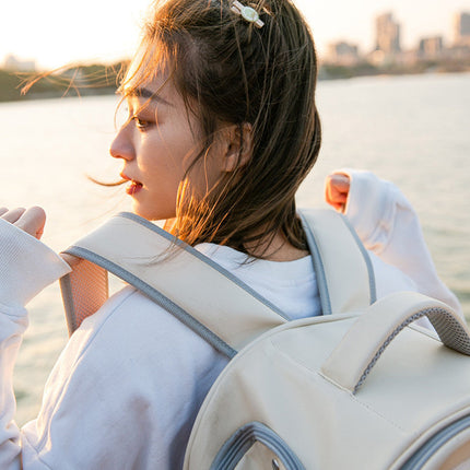Portable Large-Capacity Cat Bag with Breathable Design | Stylish Comfort for Travel and Vet Visits