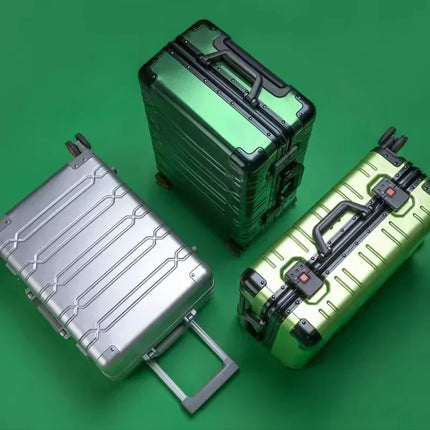 Spinner Suitcase with TSA Lock, Luxury Luggage – image 4