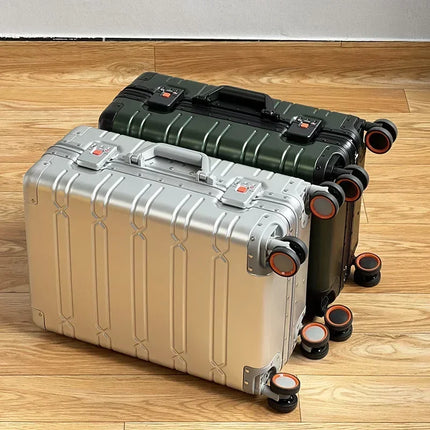 Spinner Suitcase with TSA Lock, Luxury Luggage, Aluminum Hard Shell Suitcase, Checked Luggage in 3 Sizes