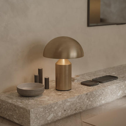 Modern Table Lamp in Metal, Sculptural Desk Lamp with Inline Switch – image 6
