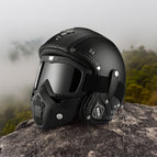 Black + Mask / M