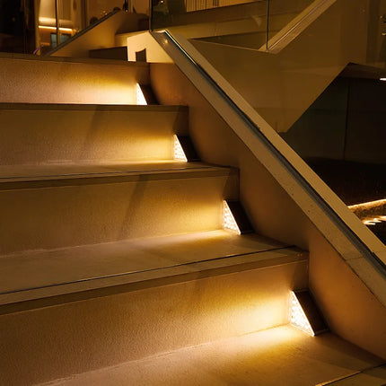 Solar Powered Stair Lights with IP65 Weather Resistance | Easy Installation for Safe Outdoor Lighting