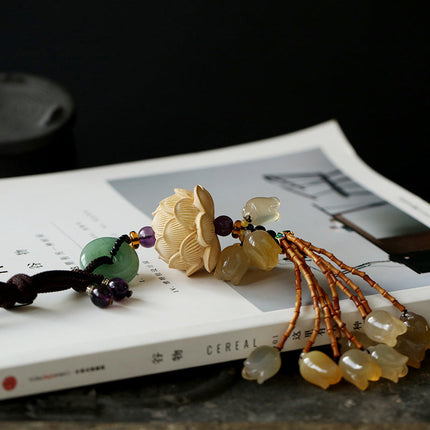 Natural Boxwood Lotus Car Hanging Ornament with Exquisite Craftsmanship | Elegant Interior Decor for Peace and Serenity