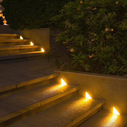 Solar Powered Stair Lights with IP65 Weather Resistance | Easy Installation for Safe Outdoor Lighting
