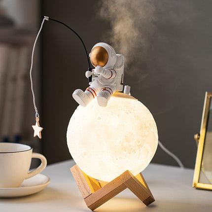 Astronaut Night Light Humidifier with Modern Nordic Design | Elegant Home Decoration for Healthier Air