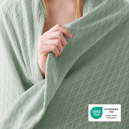 Cozy Comfort | Cooling Bamboo Rayon Blanket for Hot Sleepers | Lightweight & Breathable Summer Throw for Bed and Couch