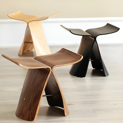 Small Wooden Bench – image 10