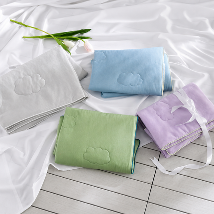 Cozy Pet Collection | Cooling Blanket for Dogs with Q-MAX>0.4 | Washable Summer Throw for Comfort in Hot Weather