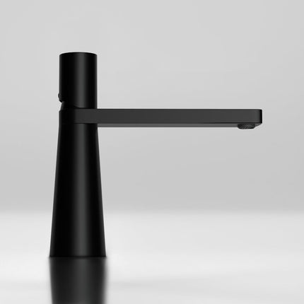 Single Lever Brass Bathroom Sink Faucet, Short and Tall Versions – image 6