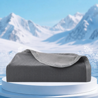 Narrow Striped Grey / Throw(50