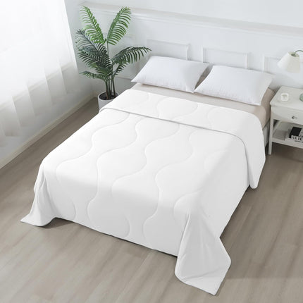 Cool Comfort | Cooling Comforter for Hot Sleepers with Breathable Fabric | Lightweight Summer Blanket for Night Sweats